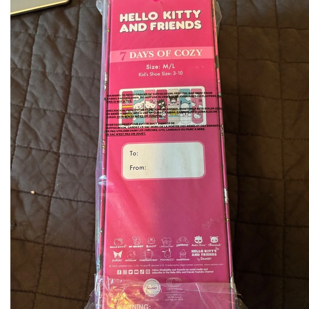 Hello Kitty and Friends 7 Days of Cozy Fuzzy Socks Set Kids Size M/L‎ 3-10 NIB